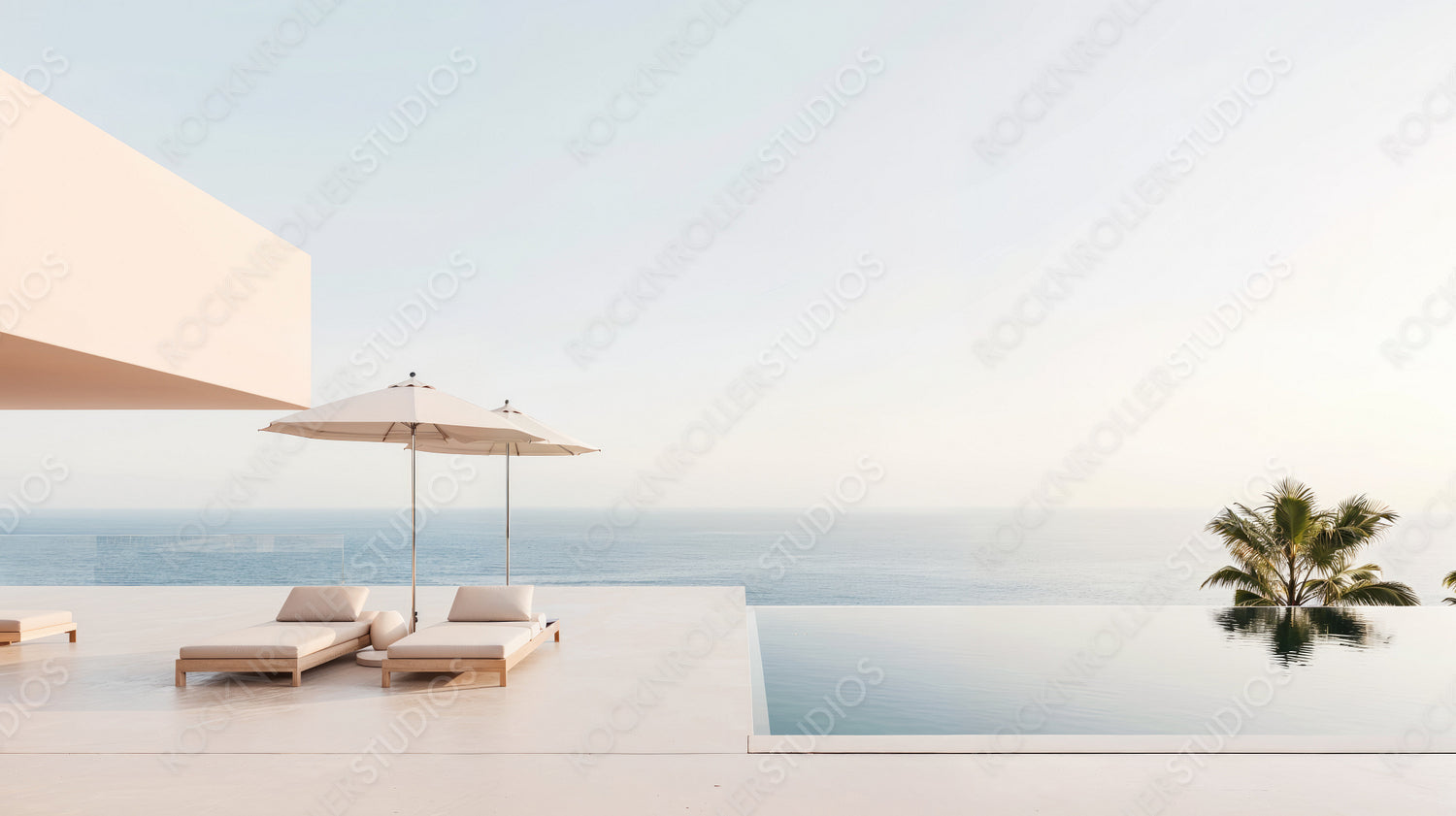 Luxury Infinity Pool Overlooking the Ocean